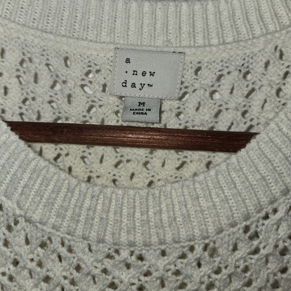 A New Day Sleeveless Knit Sweater Top – Size M #0015 - Picture 2 of 4